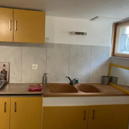 Giret's Prive לה מאנש