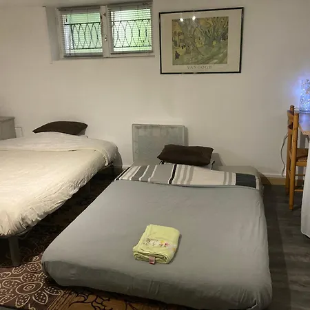 Rum i privatbostad Giret's Prive *